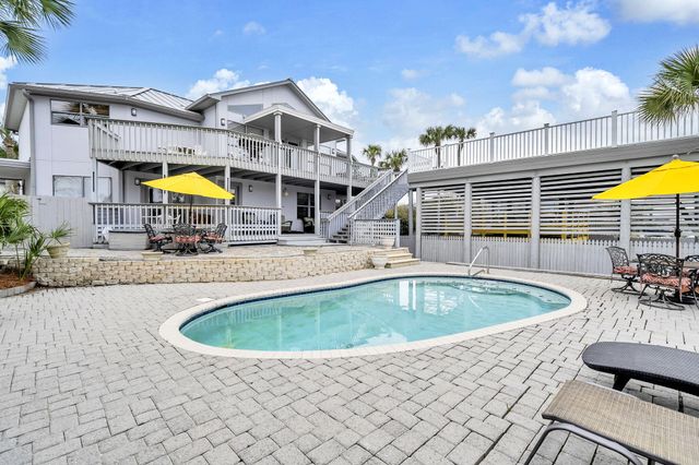 621 Choctaw Drive, Destin, FL 32541