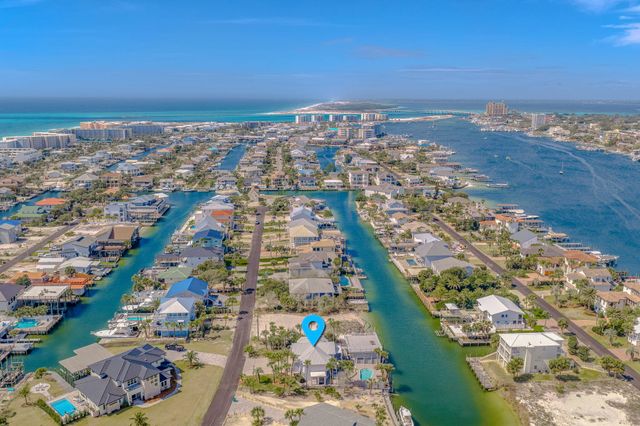 621 Choctaw Drive, Destin, FL 32541