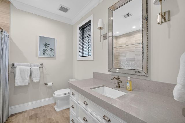 2425 Delmar Place, Fort Lauderdale, FL 33301