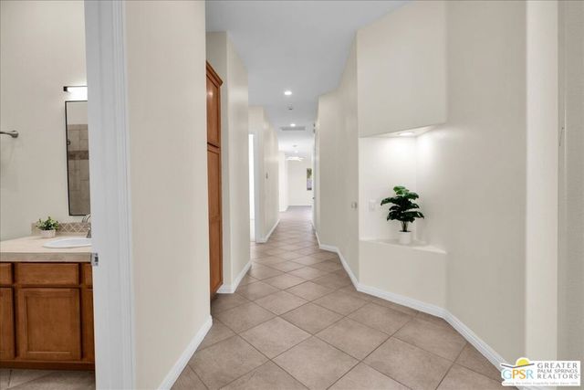 2222 E Wayne Road, Palm Springs, CA 92262