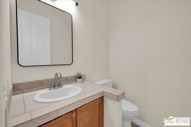 2222 E Wayne Road, Palm Springs, CA 92262