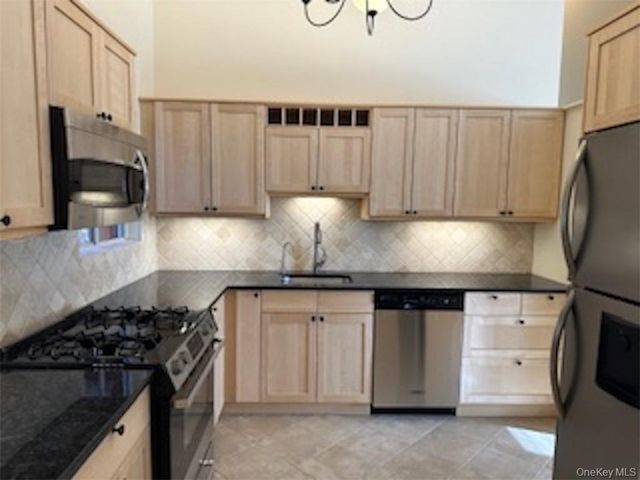 423 Springvale Road, Croton-on-hudson, NY 10520