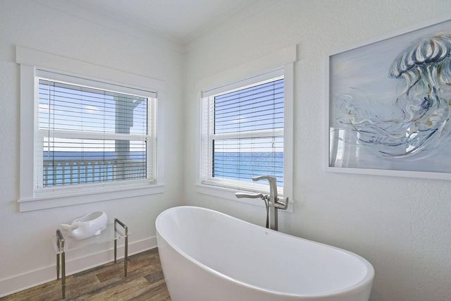 330 Tang O Mar Drive, Destin, FL 32550