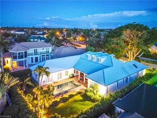 505 Harbour DR, Naples, FL 34103