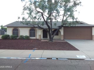 4927 W VILLA MARIA Drive W, Glendale, AZ 85308
