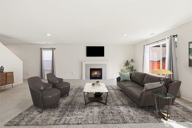 9118 Lady Slipper Street SE, Tumwater, WA 98501