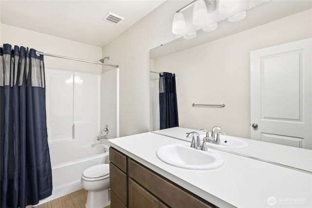 9118 Lady Slipper Street SE, Tumwater, WA 98501