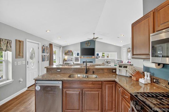 1020 Savage Road, Belleville, MI 48111