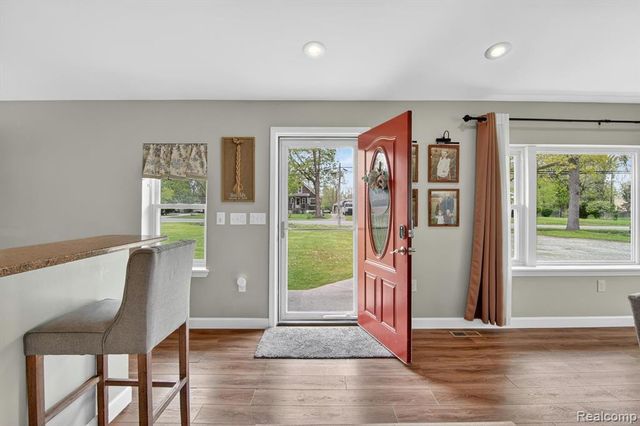 1020 Savage Road, Belleville, MI 48111
