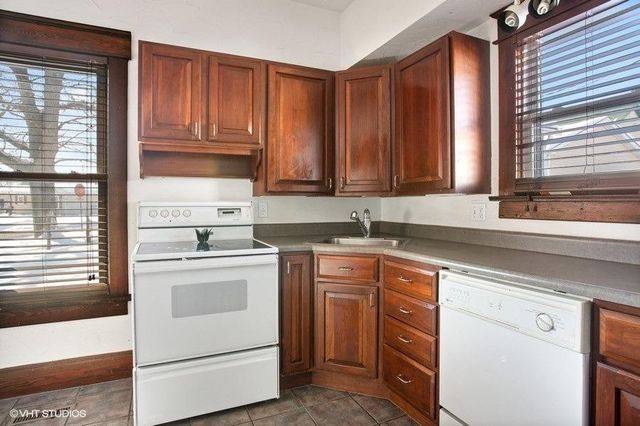 513 1st Street, La Porte, IN 46350