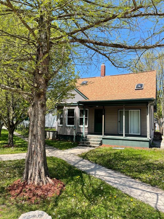 513 1st Street, La Porte, IN 46350