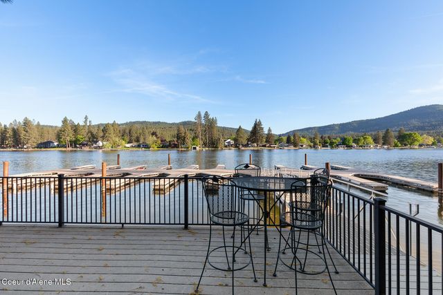 506 E Shore Pines CT, Post Falls, ID 83854