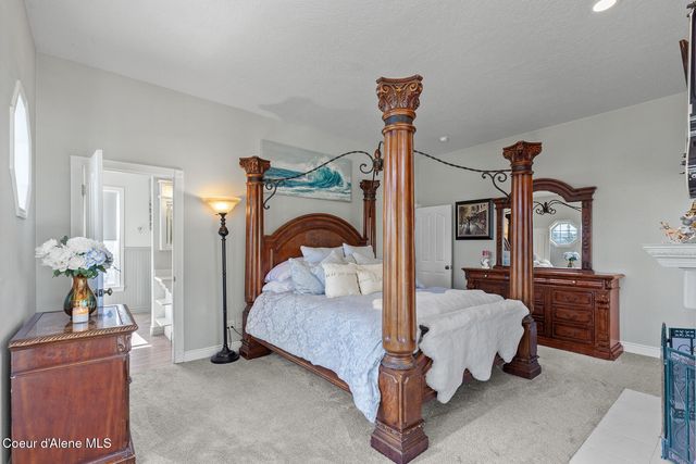 506 E Shore Pines CT, Post Falls, ID 83854