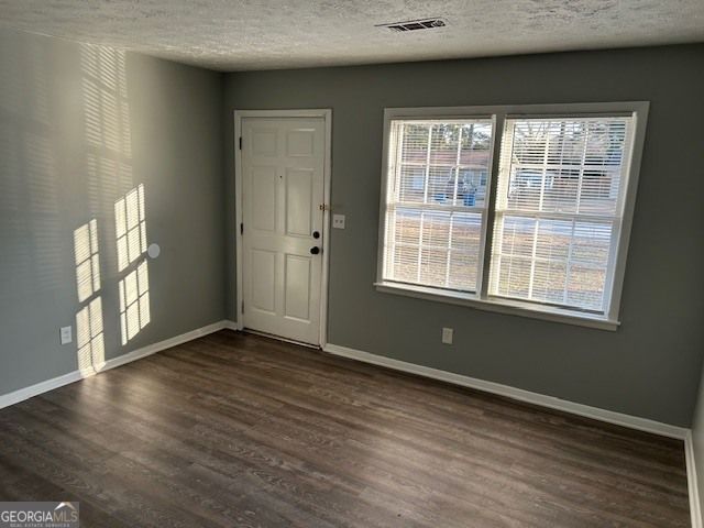 499 Oak Way, Lawrenceville, GA 30046