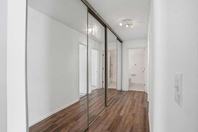 4130 Rahn Road 206, Eagan, MN 55122