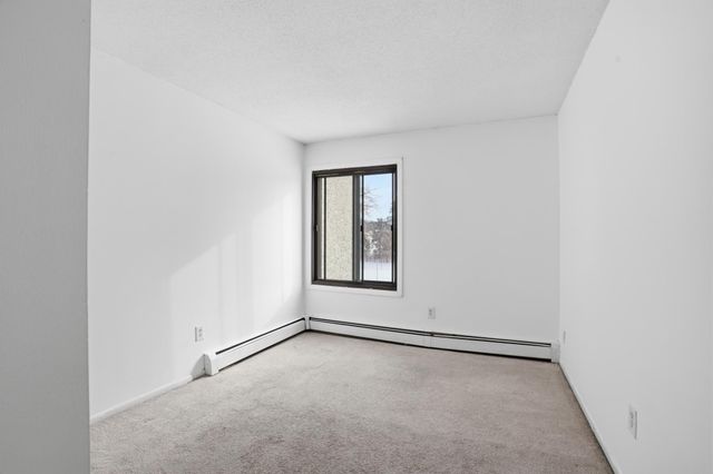 4130 Rahn Road 206, Eagan, MN 55122