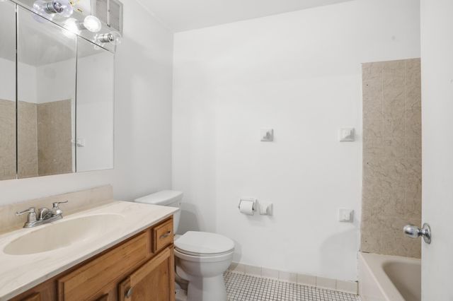 4130 Rahn Road 206, Eagan, MN 55122