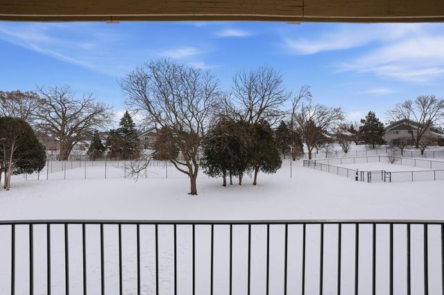 4130 Rahn Road 206, Eagan, MN 55122