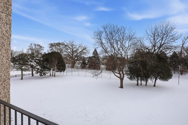 4130 Rahn Road 206, Eagan, MN 55122