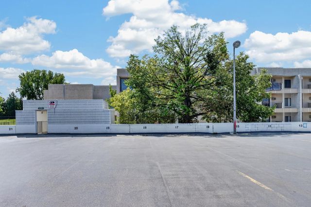 4130 Rahn Road 206, Eagan, MN 55122