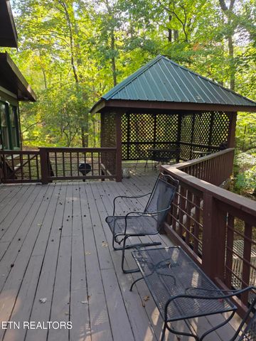 2213 E View Drive, Sevierville, TN 37876