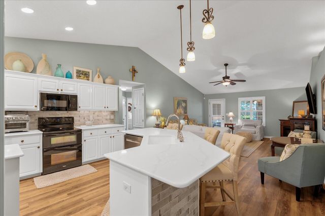 9418 Pouder Lane, Navarre, FL 32566