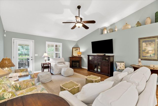 9418 Pouder Lane, Navarre, FL 32566