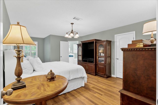 9418 Pouder Lane, Navarre, FL 32566