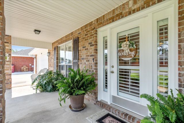 9418 Pouder Lane, Navarre, FL 32566