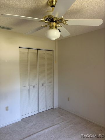 9439 W Marquette Lane, Crystal River, FL 34428