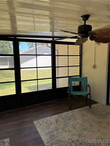 9439 W Marquette Lane, Crystal River, FL 34428
