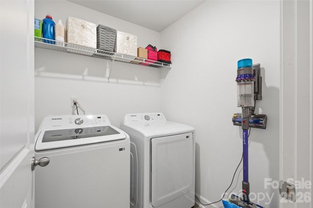 918 Brookwood Court, Statesville, NC 28677