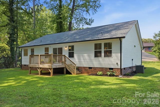 918 Brookwood Court, Statesville, NC 28677