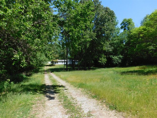 27134 Deerfield Lane, Edwardsburg, MI 49112
