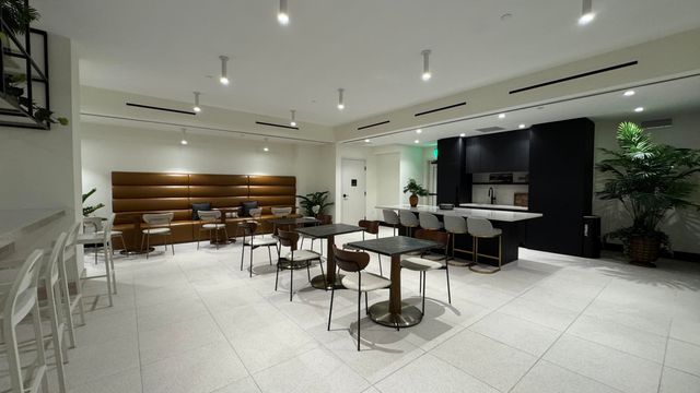 225 N Miami Avenue 3604, Miami, FL 33128