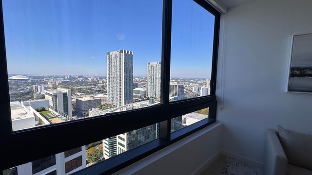225 N Miami Avenue 3604, Miami, FL 33128