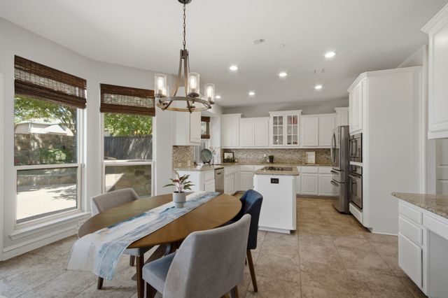 2706 Carterton Way, Flower Mound, TX 75022