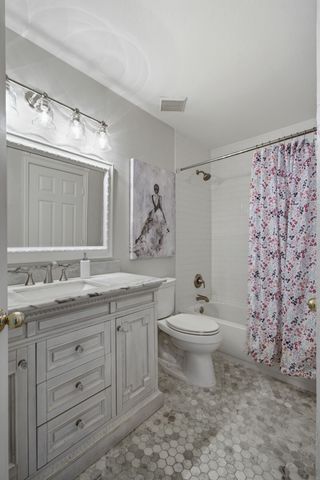 2706 Carterton Way, Flower Mound, TX 75022