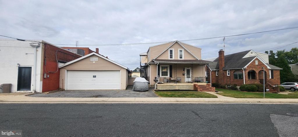 3000 LAVENDER AVE, Baltimore, MD 21234