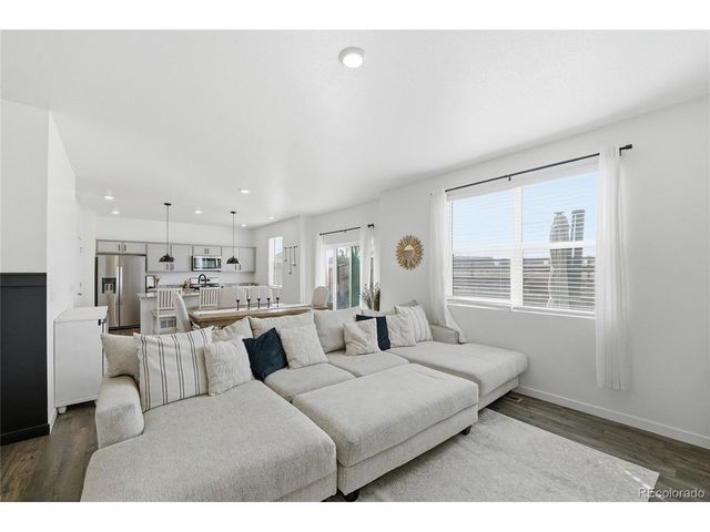 565 Twilight Ct, Fort Lupton, CO 80621