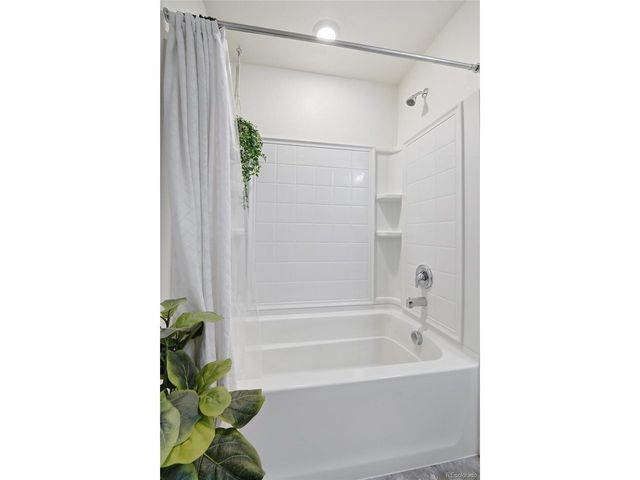 565 Twilight Ct, Fort Lupton, CO 80621