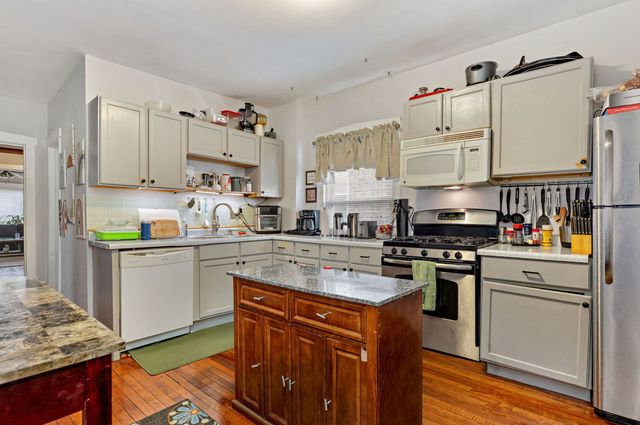 4139 N TROY Street, Chicago, IL 60618