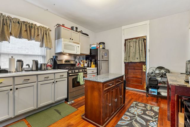 4139 N TROY Street, Chicago, IL 60618