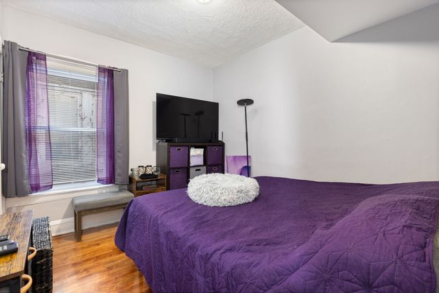 4139 N TROY Street, Chicago, IL 60618