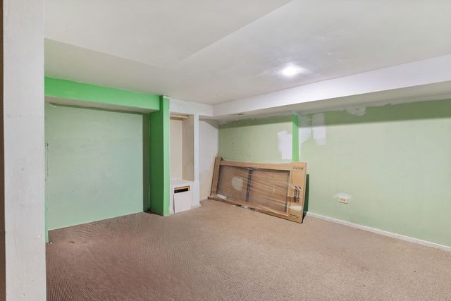 4139 N TROY Street, Chicago, IL 60618