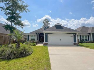 5686 Dunridge Dr, Pace, FL 32571