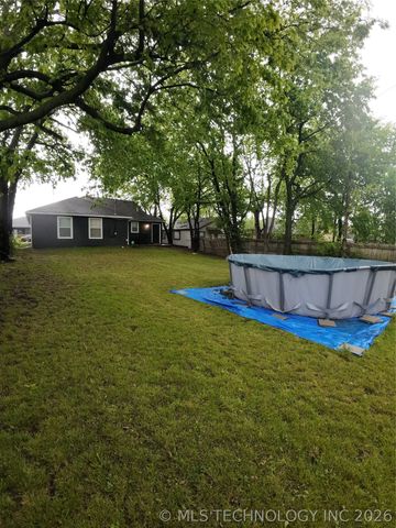 1868 N Owasso Avenue, Tulsa, OK 74106