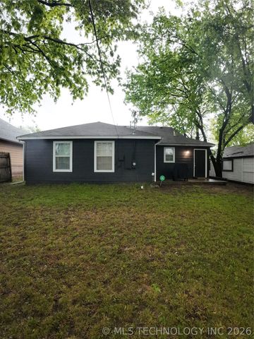 1868 N Owasso Avenue, Tulsa, OK 74106