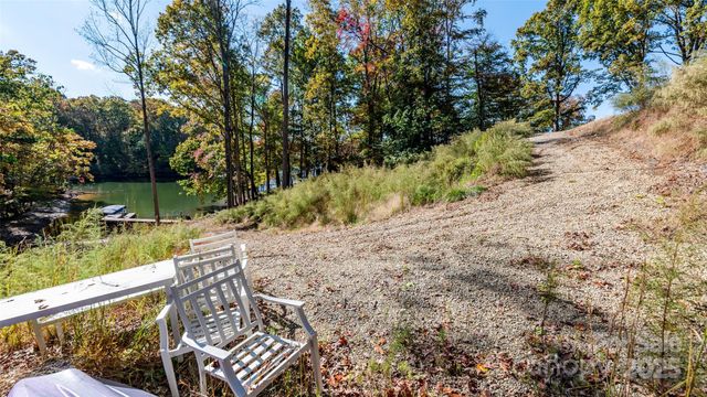 211 Loblolly Drive, Statesville, NC 28677