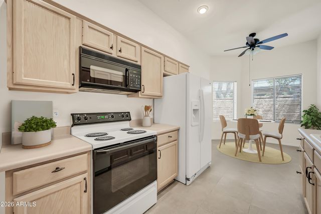 37204 N TRANQUIL Trail 24, Carefree, AZ 85377